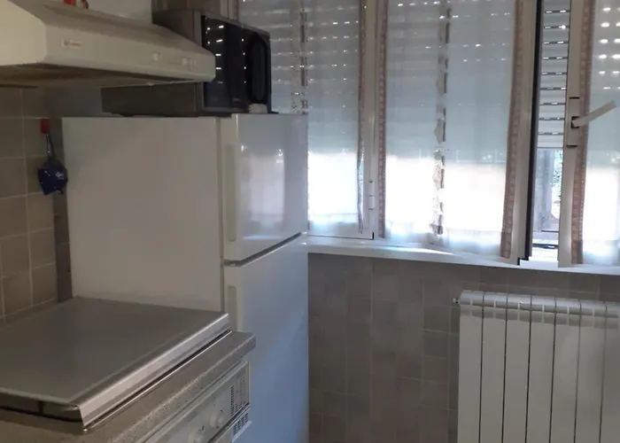 Athena's House Daire